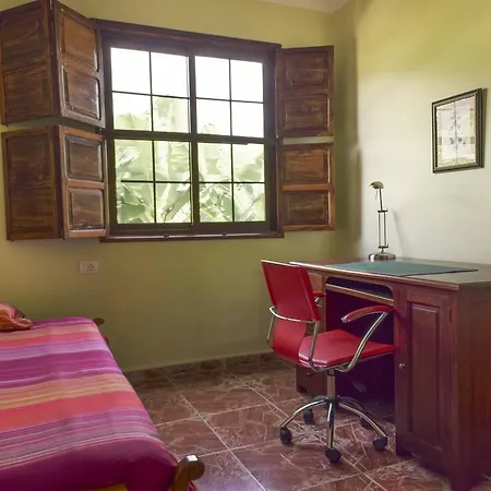 La Cruz Apartment *