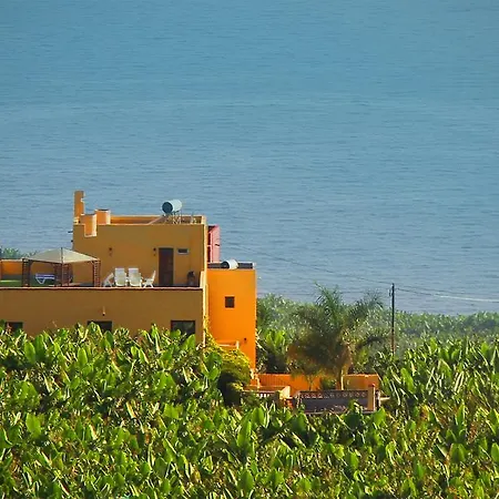 La Cruz Apartment *